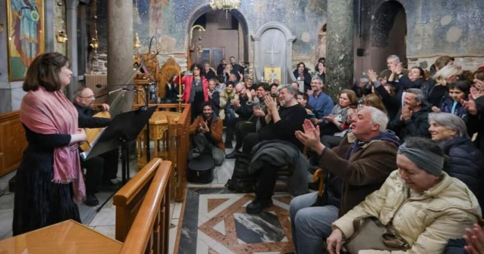 Φως μέσα στο σκοτάδι της μισαλλοδοξίας